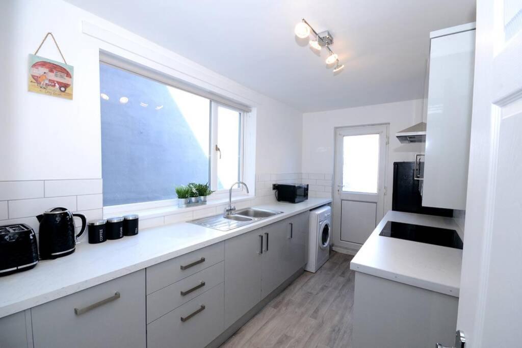 Вилла Renovated House Near Darlington Train Station. Экстерьер фото